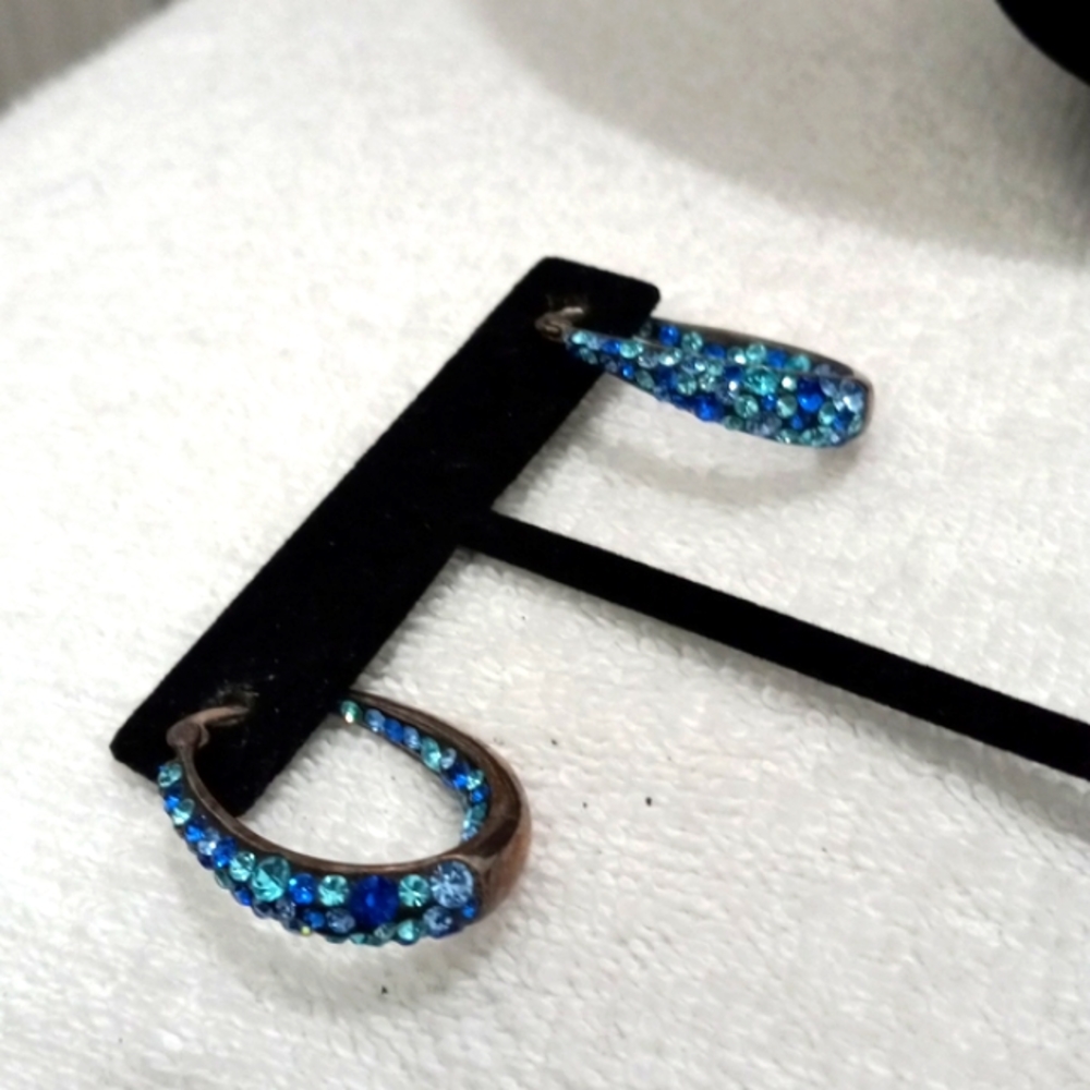 JCM Brass Blue Crystal Hoop Earrings W/French Lock Clousure - Picture 3 of 3